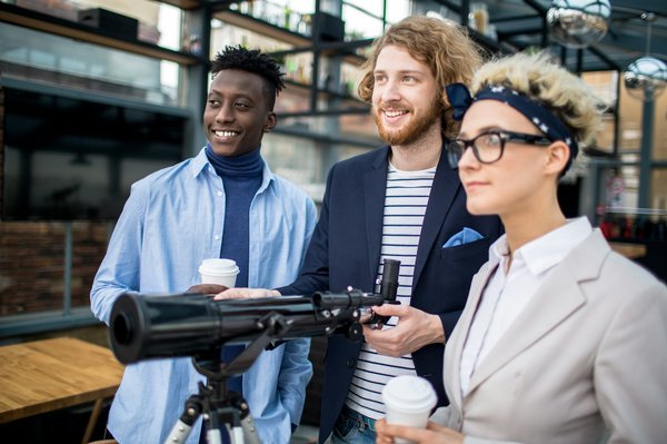 Où observer les oiseaux migrateurs dans les lacs salés de Bolivie : périodes et équipements recommandés ?